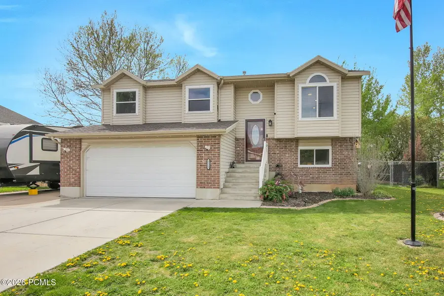 2113 N 2220, Clinton, UT 84015 - #2