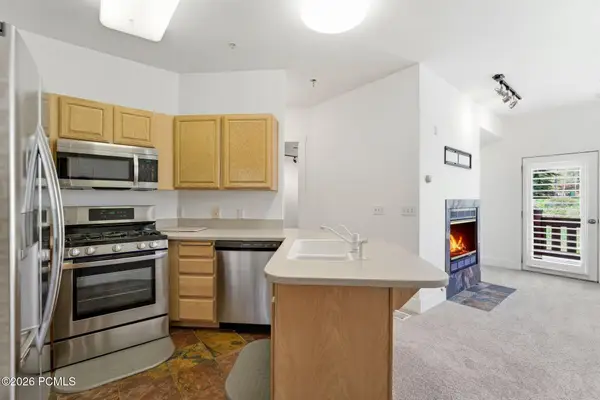 8410 Pointe Road #Apt F23, Park City, UT 84098