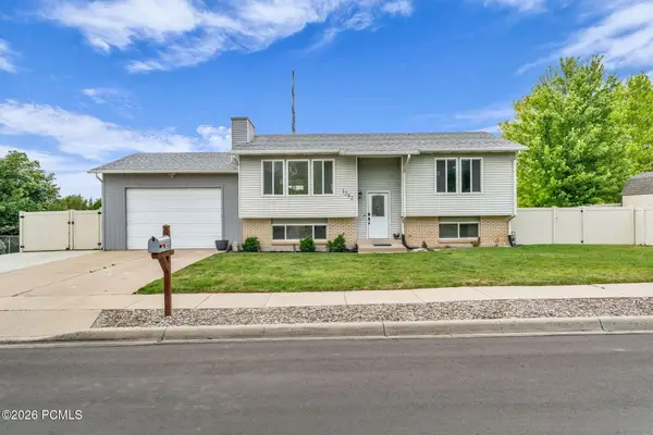 1282 S 875 W, Woods Cross, UT 84087