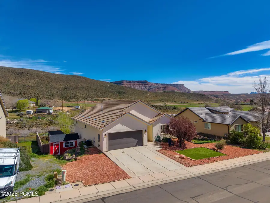 735 S Peachtree Drive, Toquerville, UT 84774 - #3