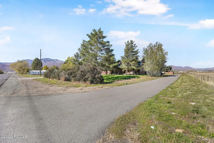 1760 W 3000 South, Daniel, UT 84032 - #2