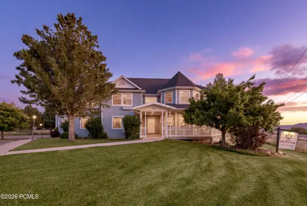 40 N Christa Circle, Garden City, UT 84028