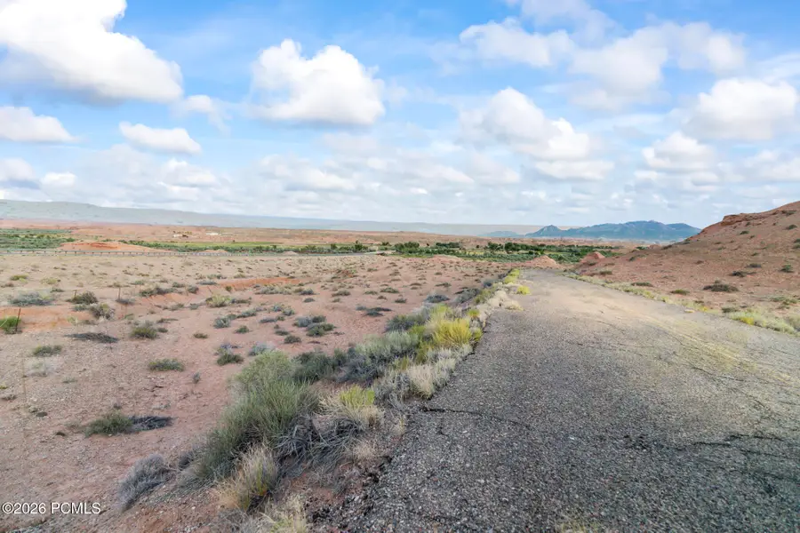 70 West, Hanksville, UT 84734 - #2