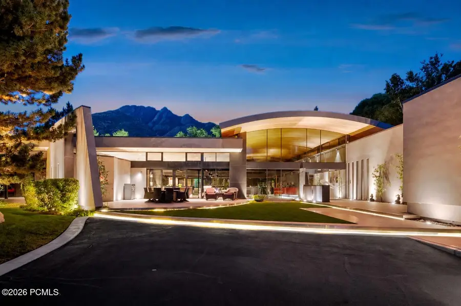 2550 E Brentwood Dr, Holladay, UT 84121 - #2