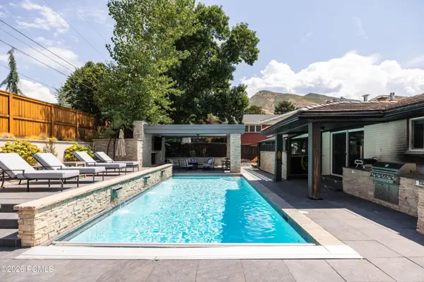 2607 E Nottingham Way, Salt Lake City, UT 84108