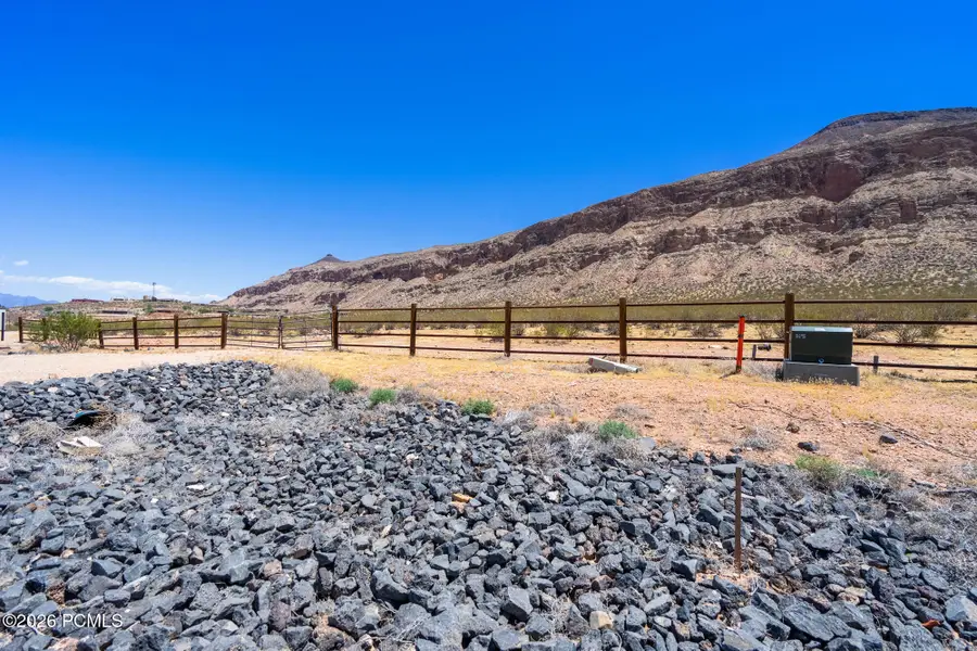 3705 W 1100, Hurricane, UT 84737 - #2