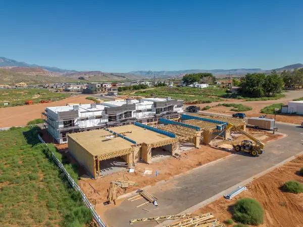 5274 W 2380 S #110, Hurricane, UT 84737