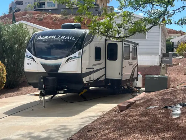 840 N Twin Lakes Dr, St George, UT 84770