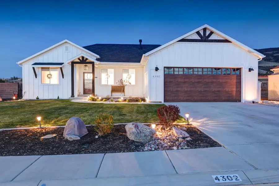 4302 N Tomahawk Dr, Enoch, UT 84721 - Image #2