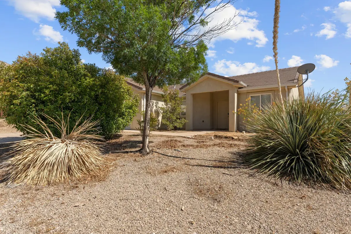 154 E Cyndi Ln, La Verkin, UT 84745 - Image #1