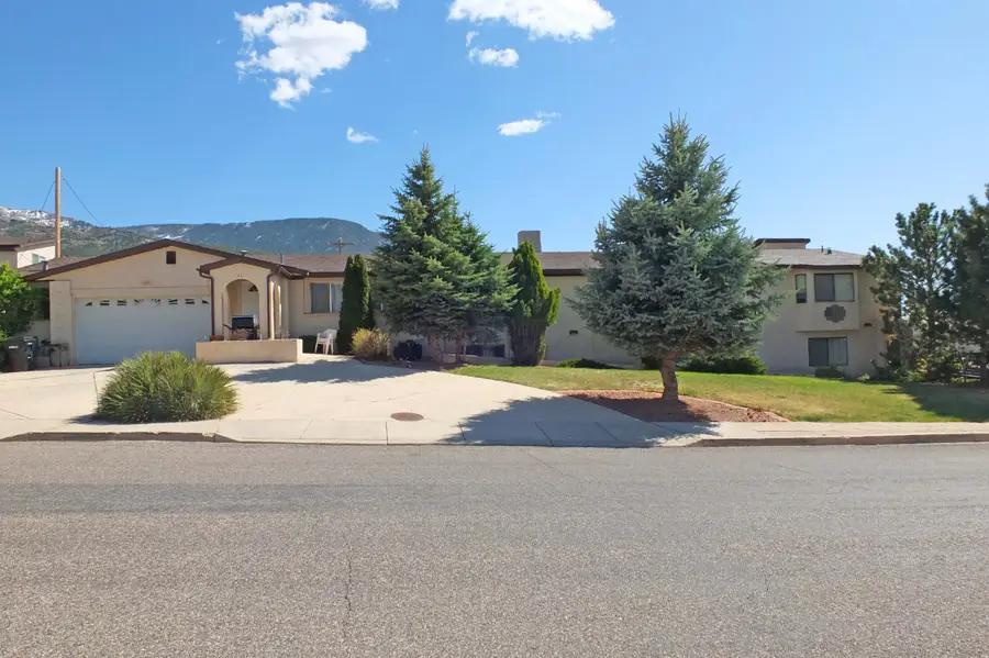 679 S Sunset Dr, Cedar City, UT 84720 - Image #2