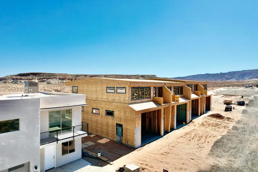 1328 E Lone Rock View Dr, Big Water, UT 84741 - Image #3