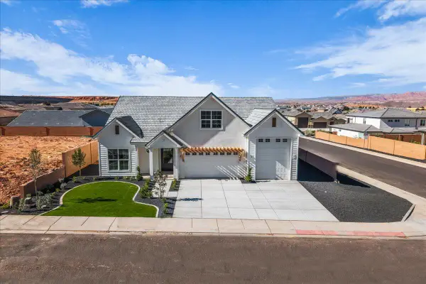 2838 S 3250 W, Hurricane, UT 84737