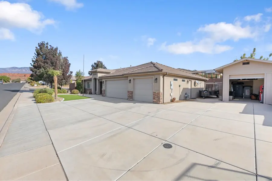 974 N Painted Cloud Place, Washington, UT 84780 - Image #3