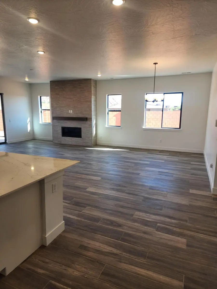 692 W Desert Dove Ln #(lot 3), Ivins, UT 84738 - Image #3