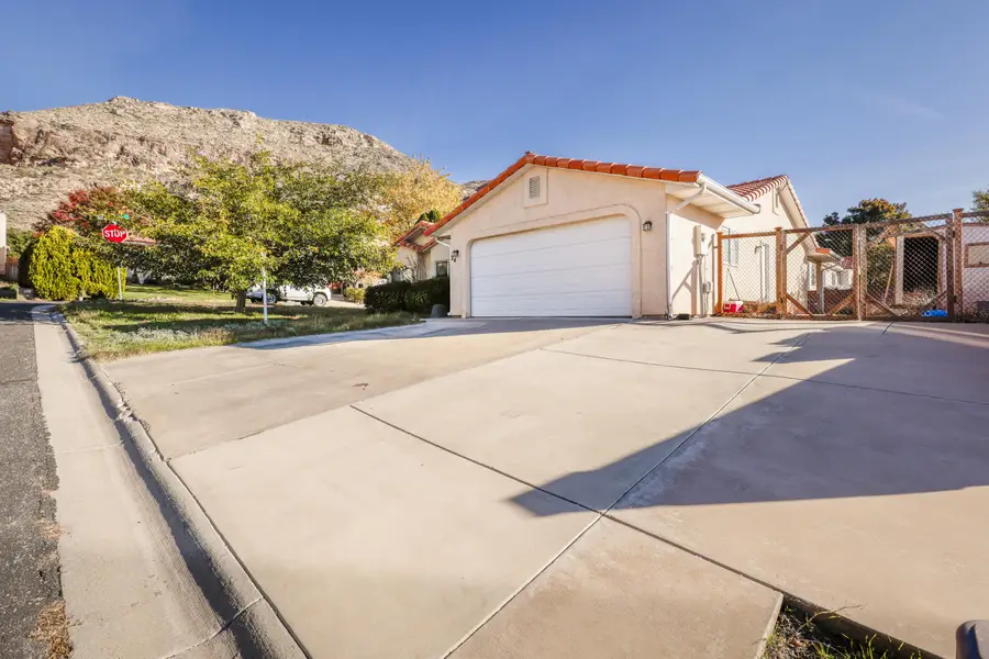 24 Wanda St, La Verkin, UT 84745 - Image #2