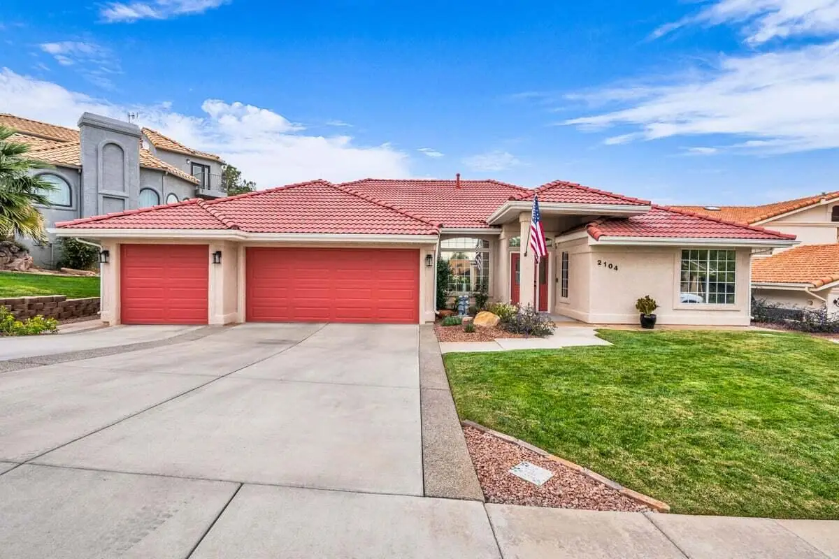 2104 S Fairway Hills Dr, Saint George, UT 84770 - Image #1