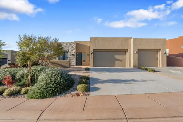 5417 W Copper Cliffs Way, Hurricane, UT 84737