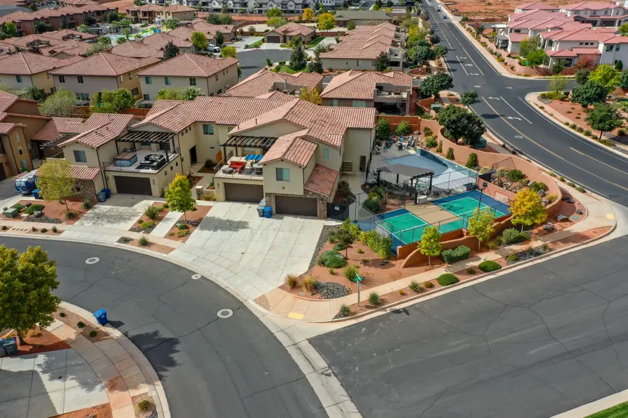 3800 Paradise Village Dr #51, Santa Clara, UT 84765 - Image #3