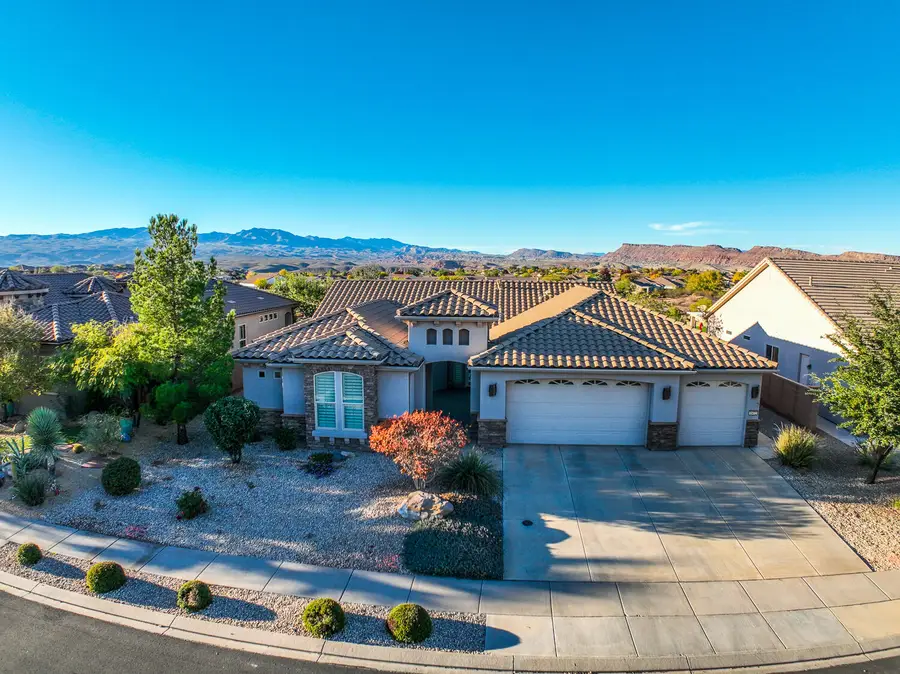 1472 Heatherglen Dr, Saint George, UT 84790 - Image #2