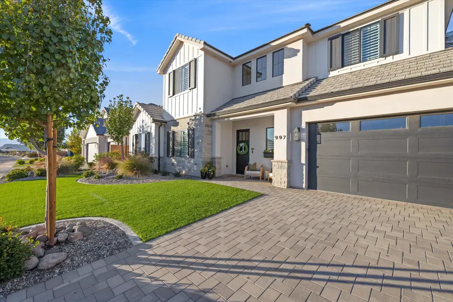 997 E Iron Horse Dr, Washington, UT 84780 - Image #2