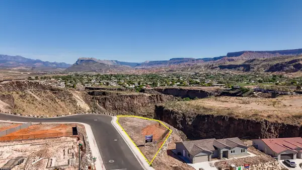 958 N 325 E, Hurricane, UT 84737