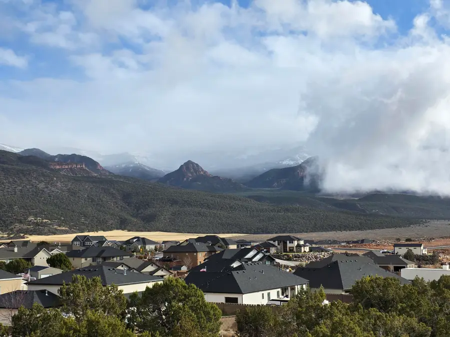 3043 W Rock Ridge Rd, Cedar City, UT 84720 - Image #3