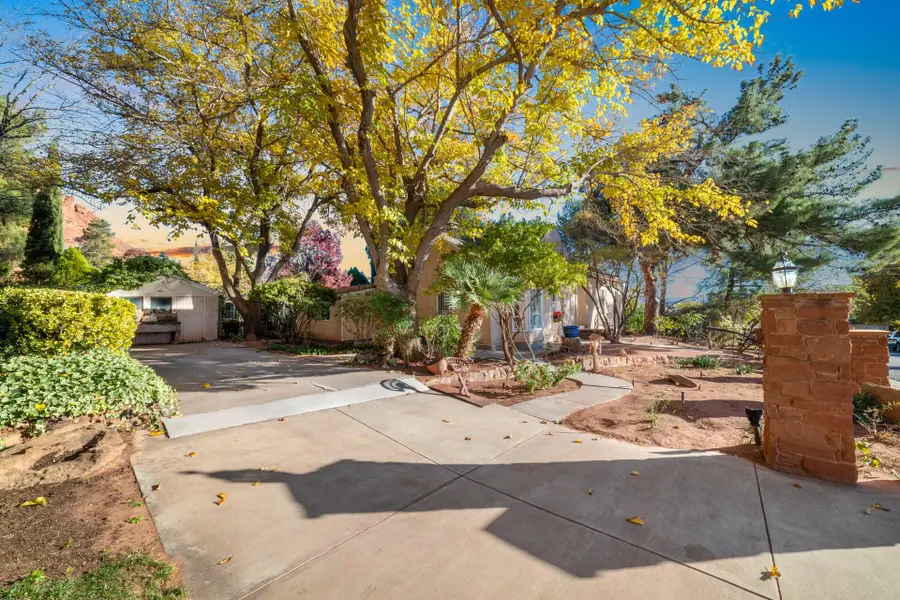 498 W Diagonal St, Saint George, UT 84770 - Image #3