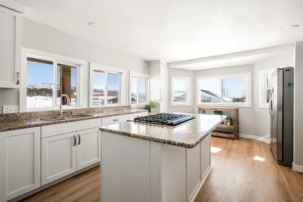 65 N 200, Alton, UT 84710