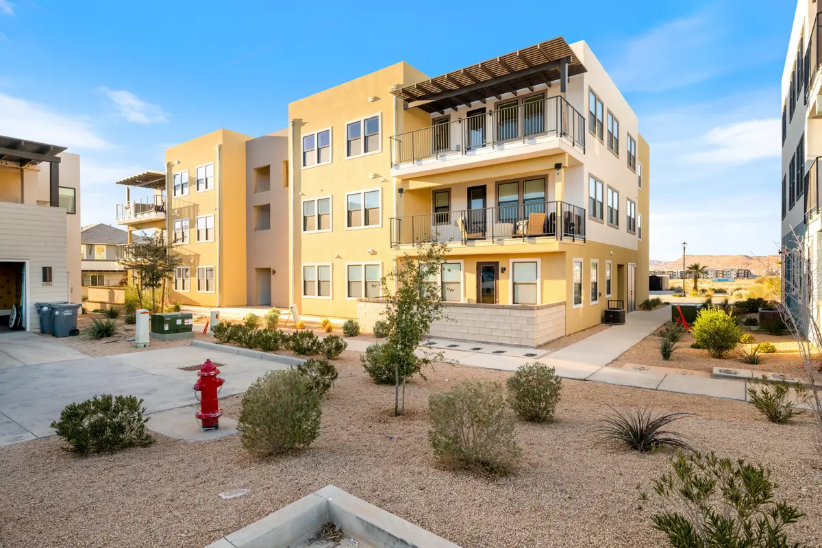 757 W Periwinkle Ln #210, Saint George, UT 84790 - Image #1