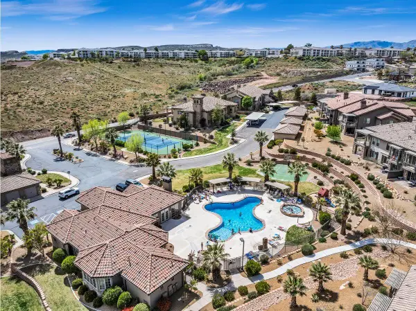 810 S Dixie Dr #1327, St George, UT 84770