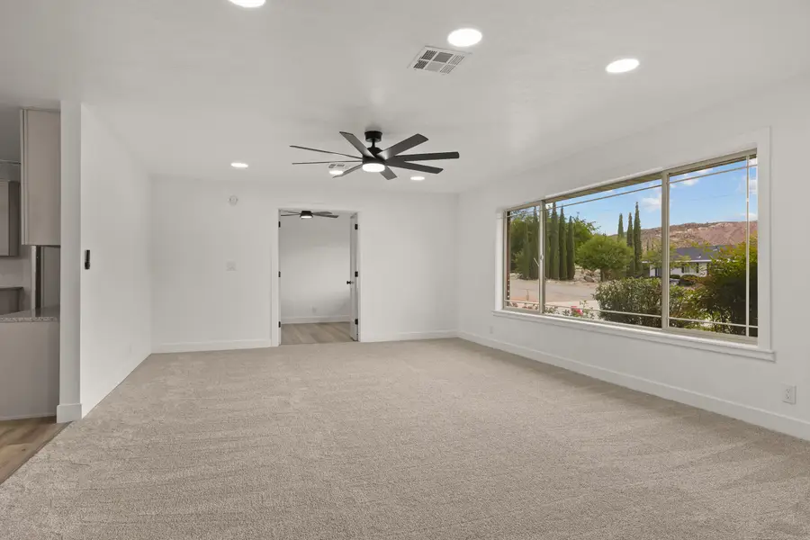 245 N Mesa View Ave, Leeds, UT 84746 - Image #3