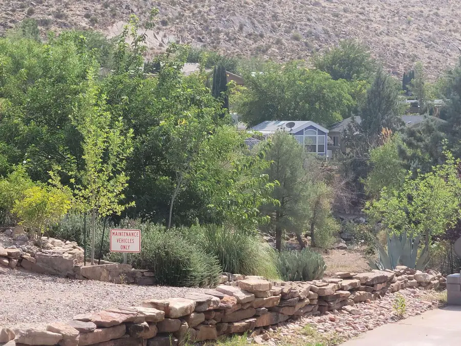 44 Cottonwood Ln, Hurricane, UT 84737 - Image #2