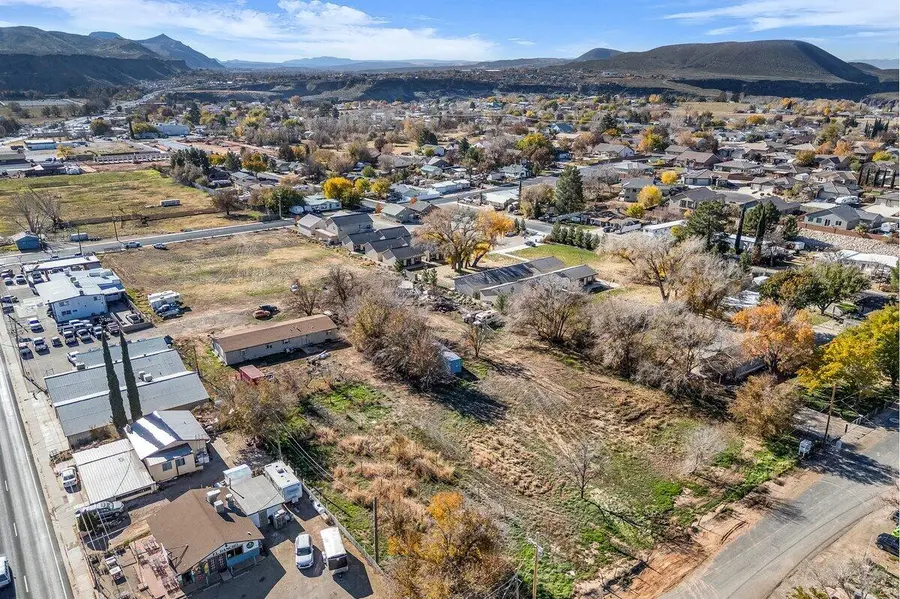 233 N State St, La Verkin, UT 84745 - Image #3