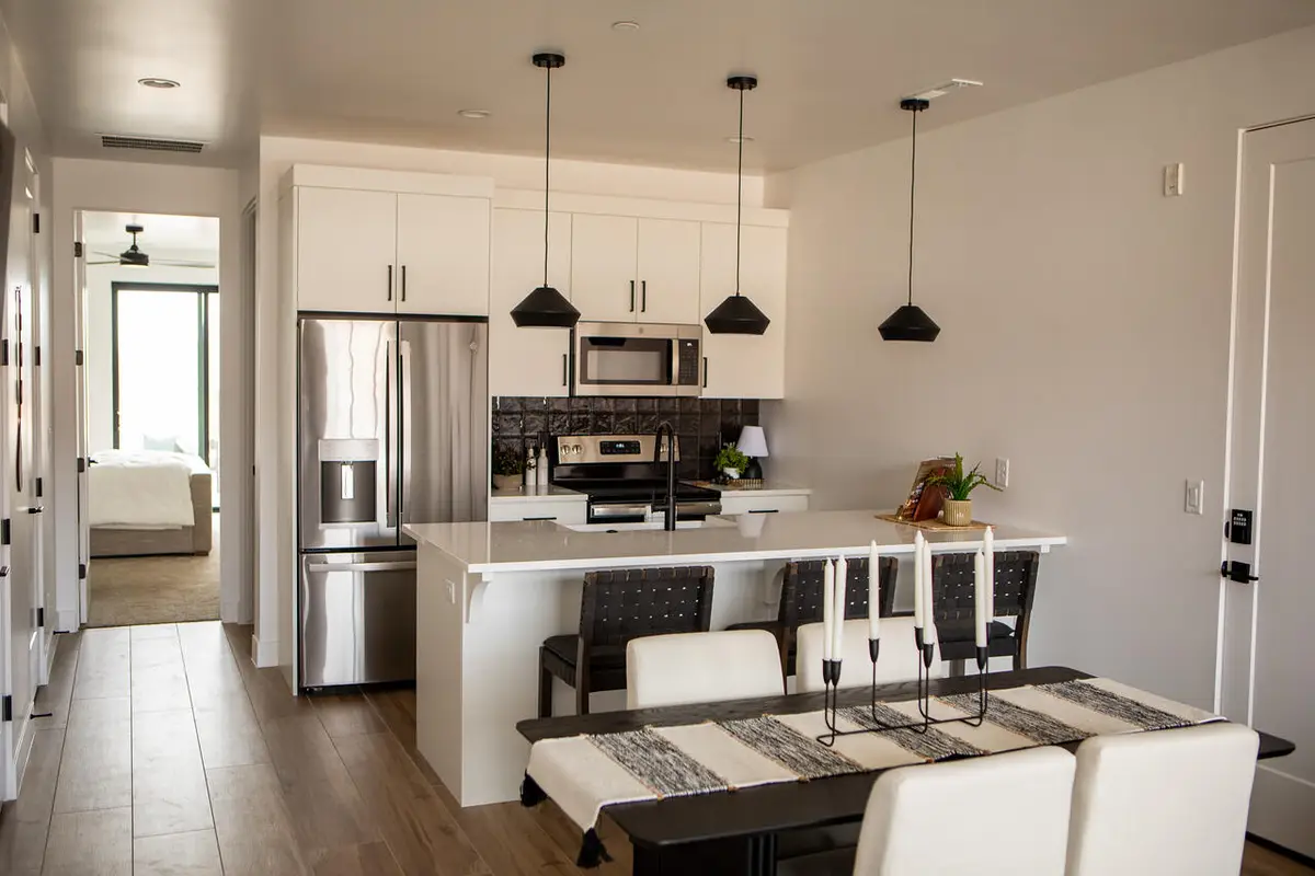 425 W Momori Cir #B1, Kanab, UT 84741 - Image #1