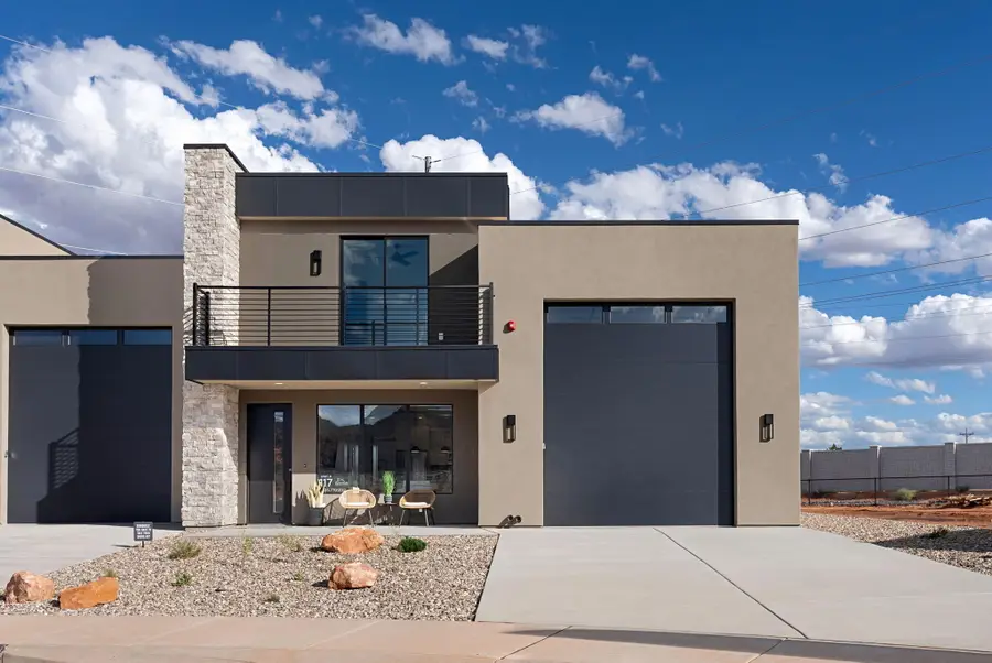 425 W Momori Cir #B2, Kanab, UT 84741 - Image #2