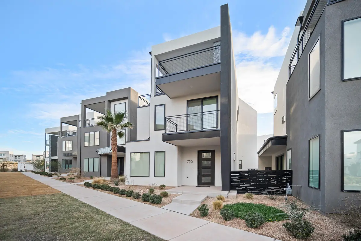 756 W Saphire Ln, Saint George, UT 84790 - Image #1