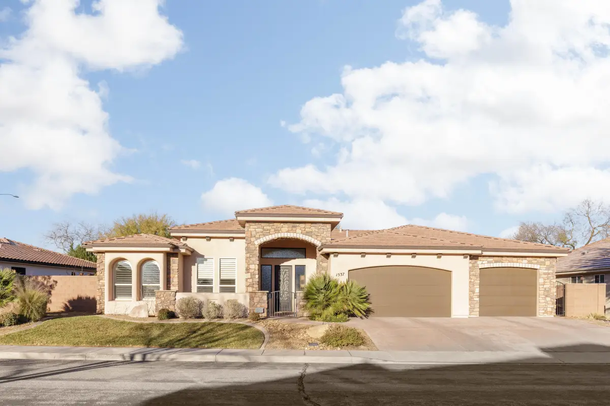 1537 N Blacklion Rd, Washington, UT 84780 - Image #1