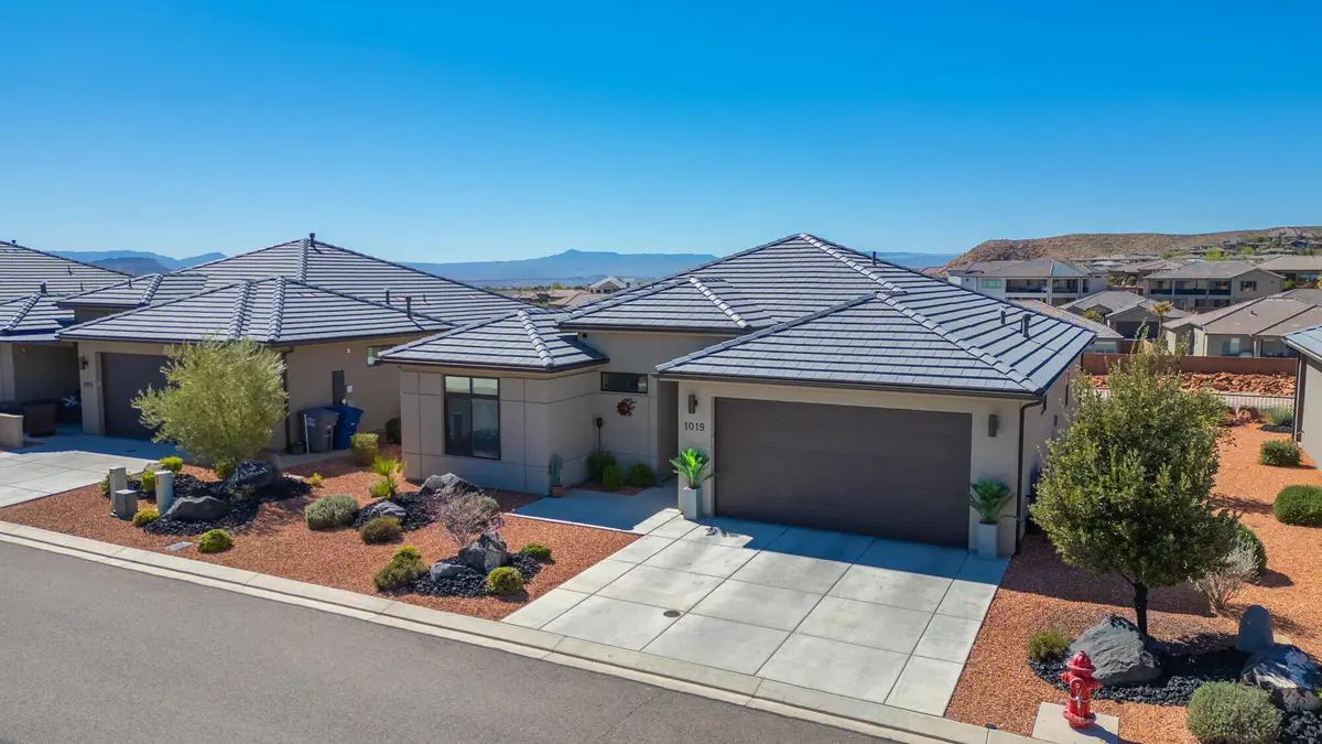 1019 W Jonathon Dr, Washington, UT 84780 - Image #1