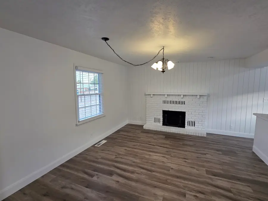 252 N Highland Dr, Cedar City, UT 84721 - #2