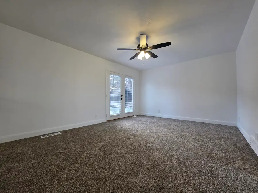 252 N Highland Dr, Cedar City, UT 84721 - #3