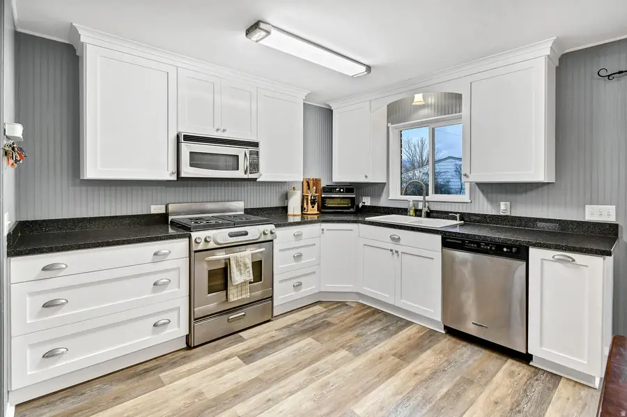 627 W 300 N, Richfield, UT 84701 - Image #3