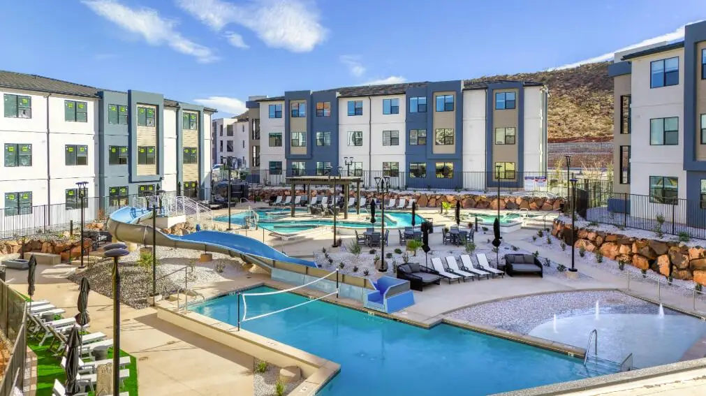 224 N Chaparral Dr #203, Hurricane, UT 84737 - Image #1