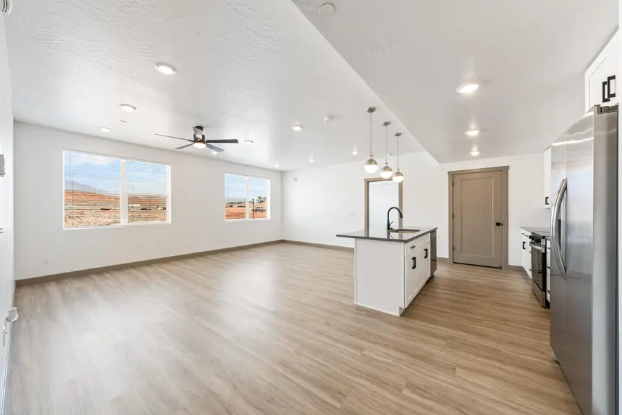 224 N Chaparral Dr #203, Hurricane, UT 84737 - Image #2