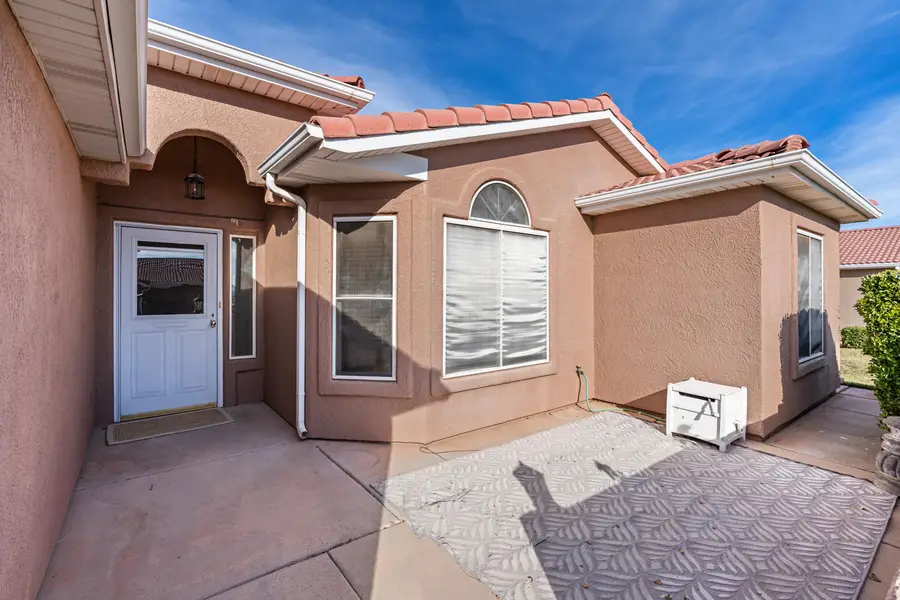 555 E Majestic Dr, Ivins, UT 84738 - Image #3