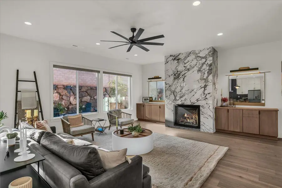 1568 E Black Brush Dr, Washington, UT 84780 - #2