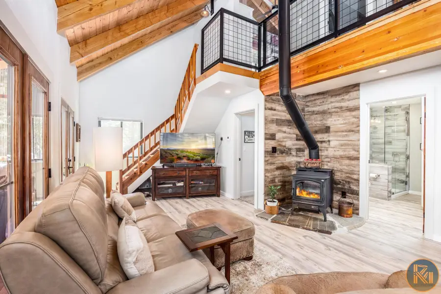 2060/ 2080 E Strawberry Point Rd, Duck Creek Village, UT 84762 - #2