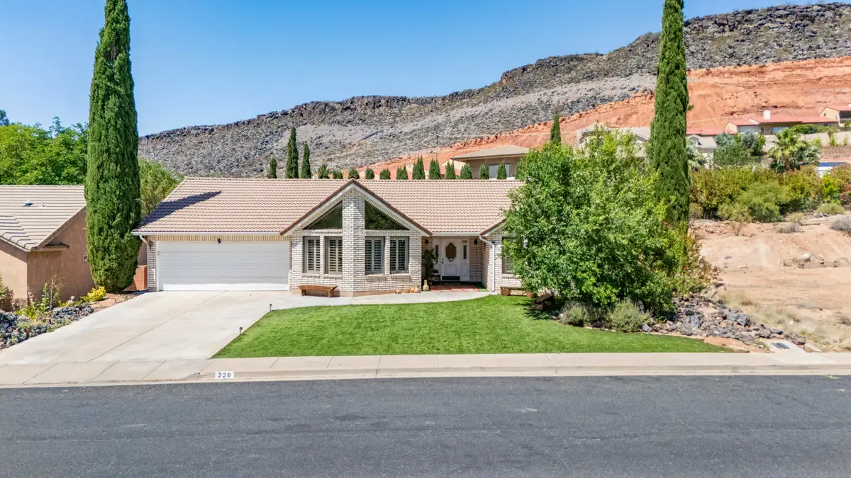 226 S Donlee Dr, Saint George, UT 84770 - #1