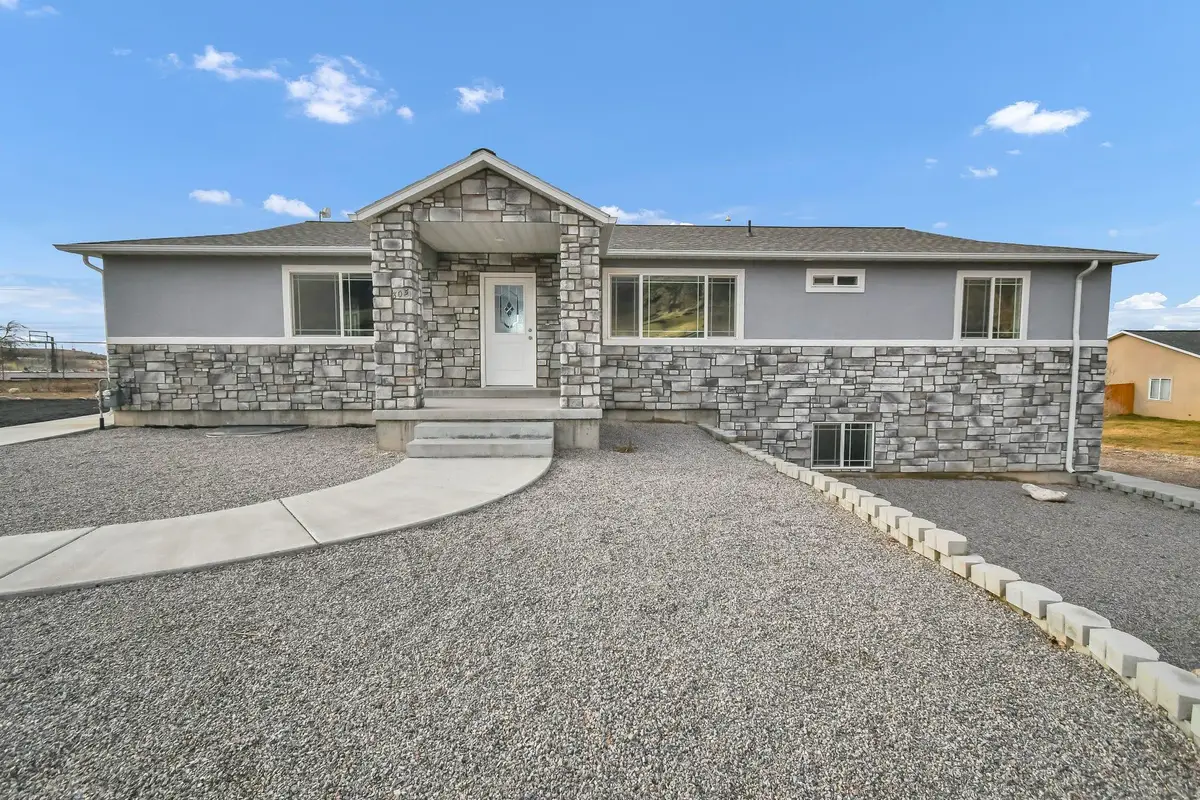 805 N Oak Mdw Dr, Oak City, UT 84649 - Image #1