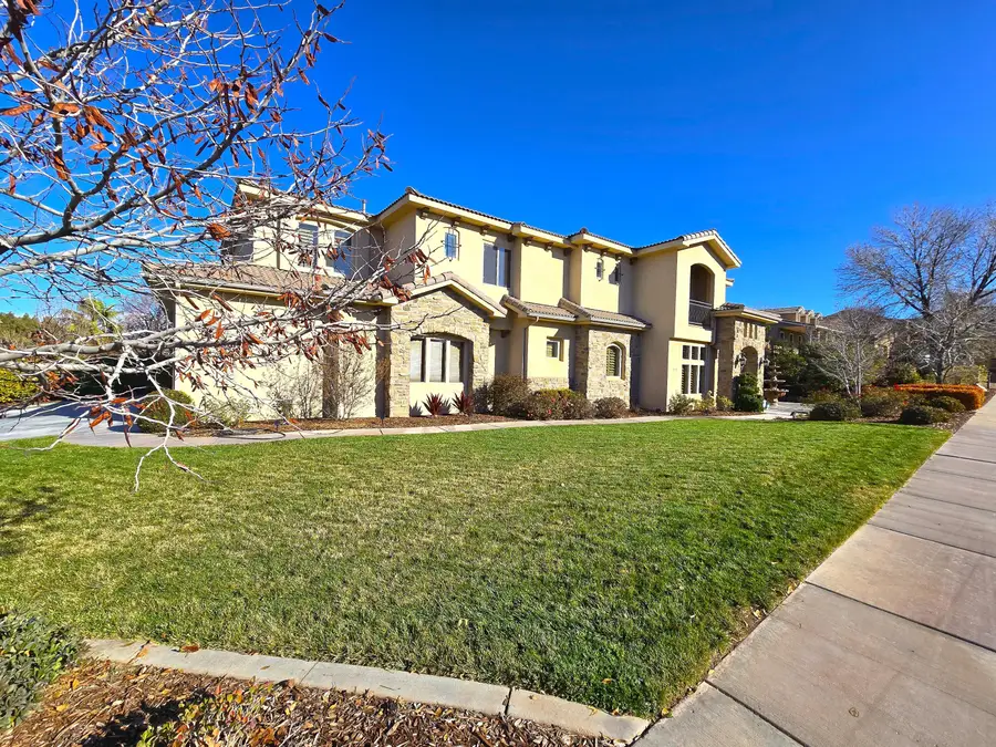 823 E Majestic Dr, Washington, UT 84780 - Image #3